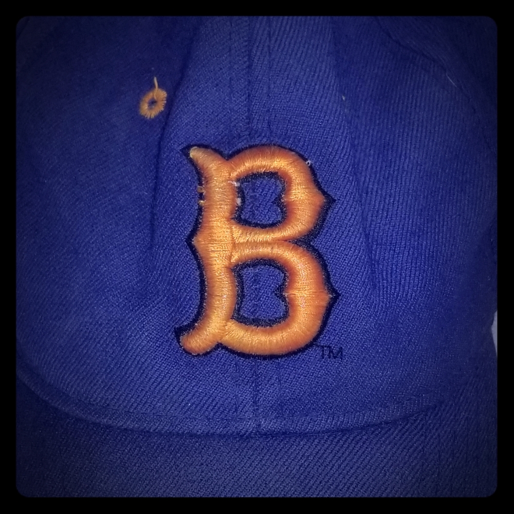 UCLA Bruins hat